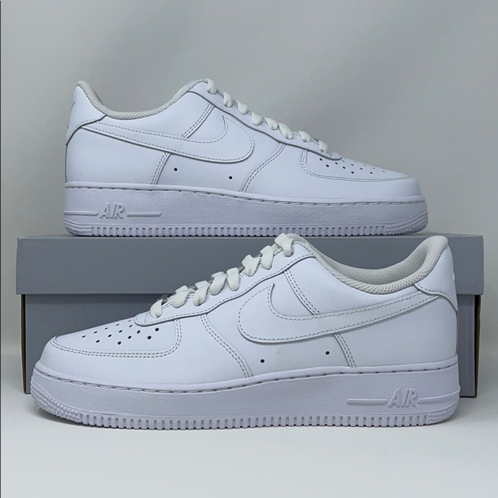Nike Air Force 1 ‘07 Triple White CW2288-111